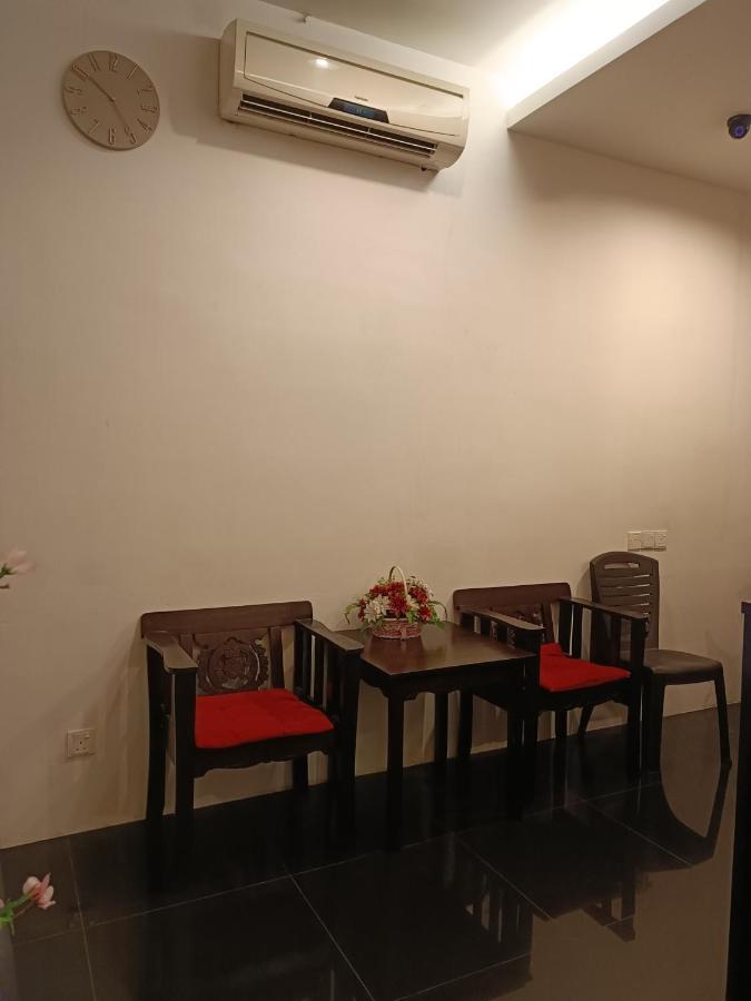 So Hotel George Town Exterior photo